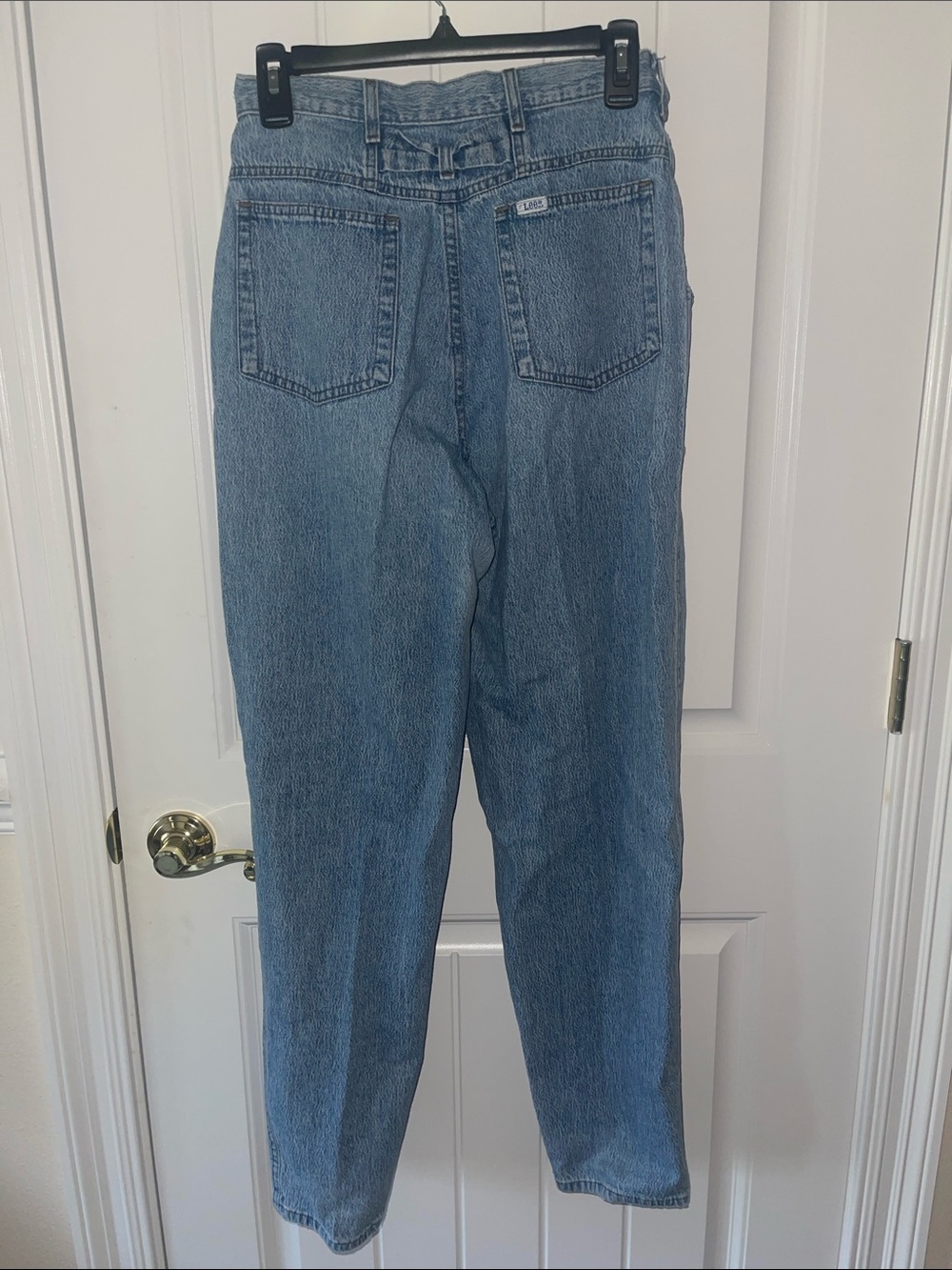 Vintage LEE JEANS with back bow!